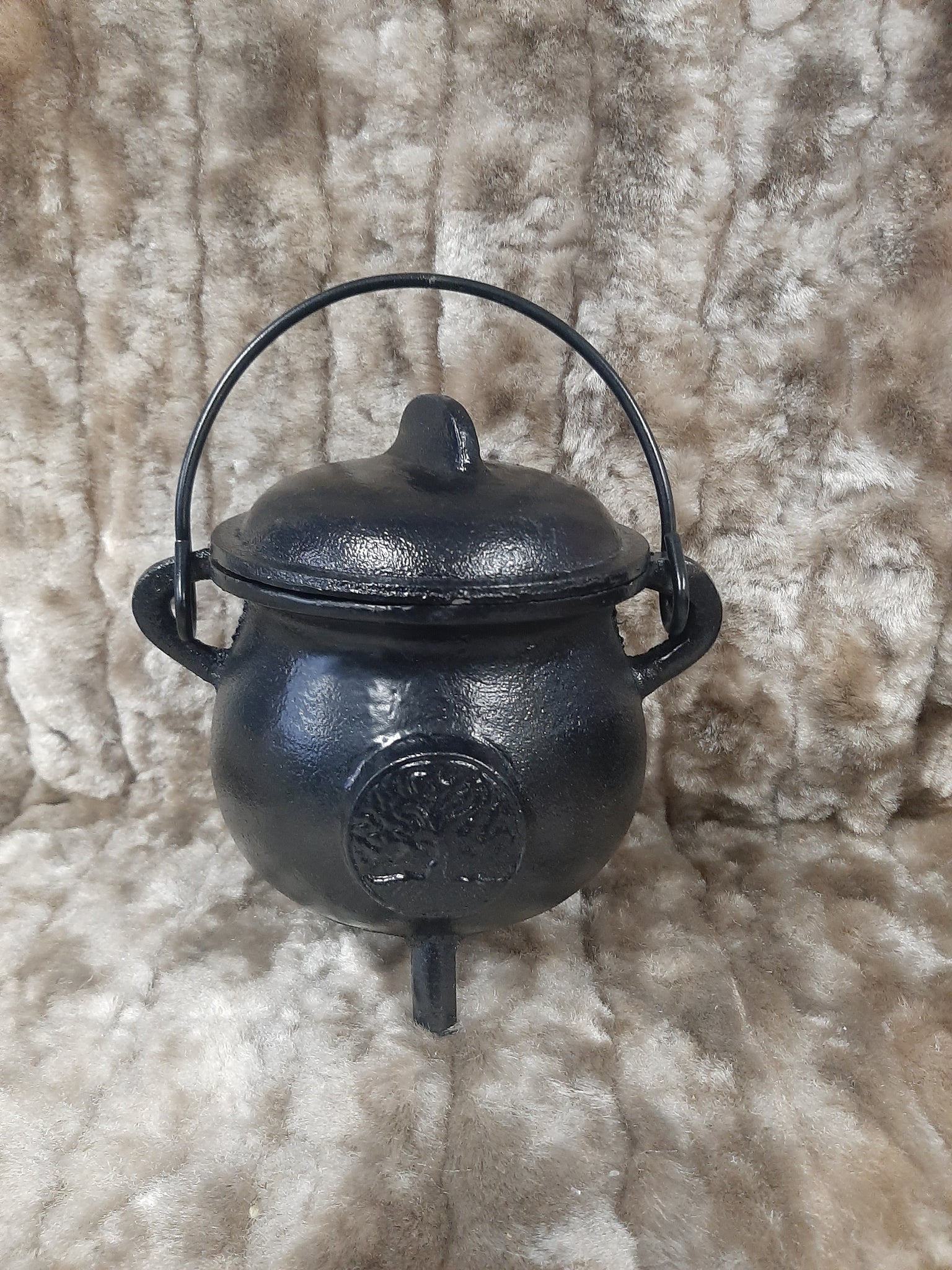 Cauldron Large