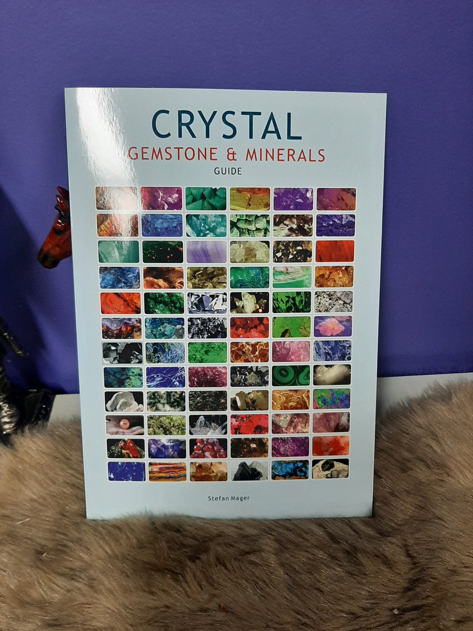 Crystal Gemstone & Minerals Guide