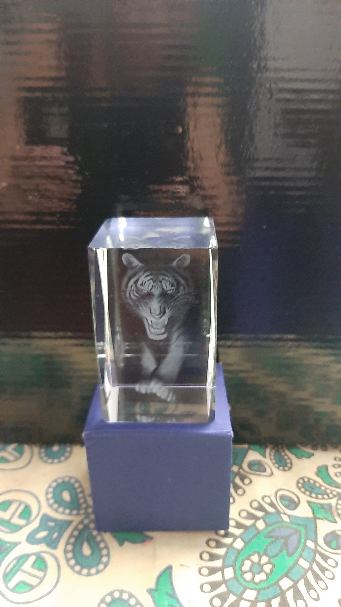 Tiger Glass Cube