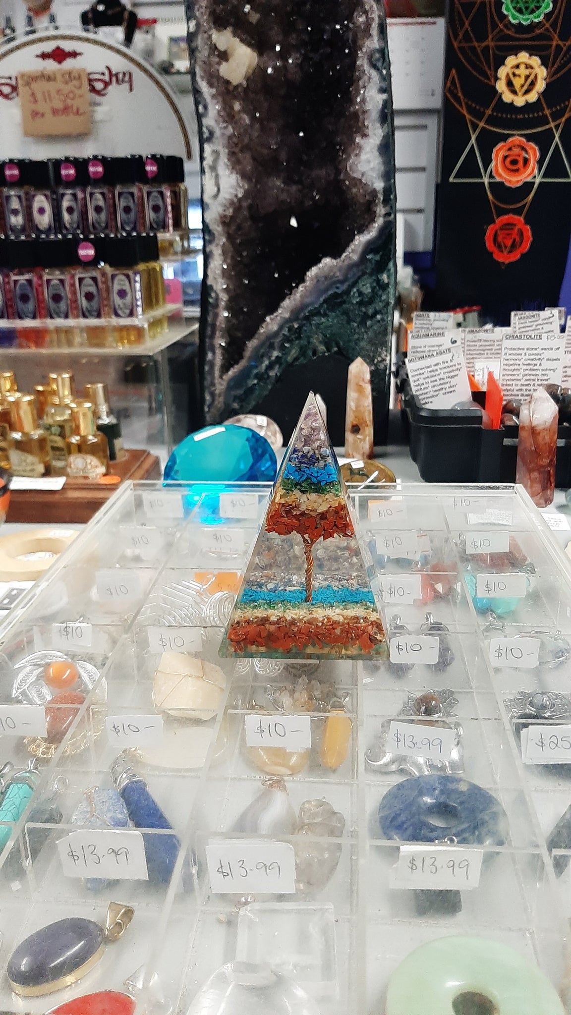 Chakra Orgonite Pyramid