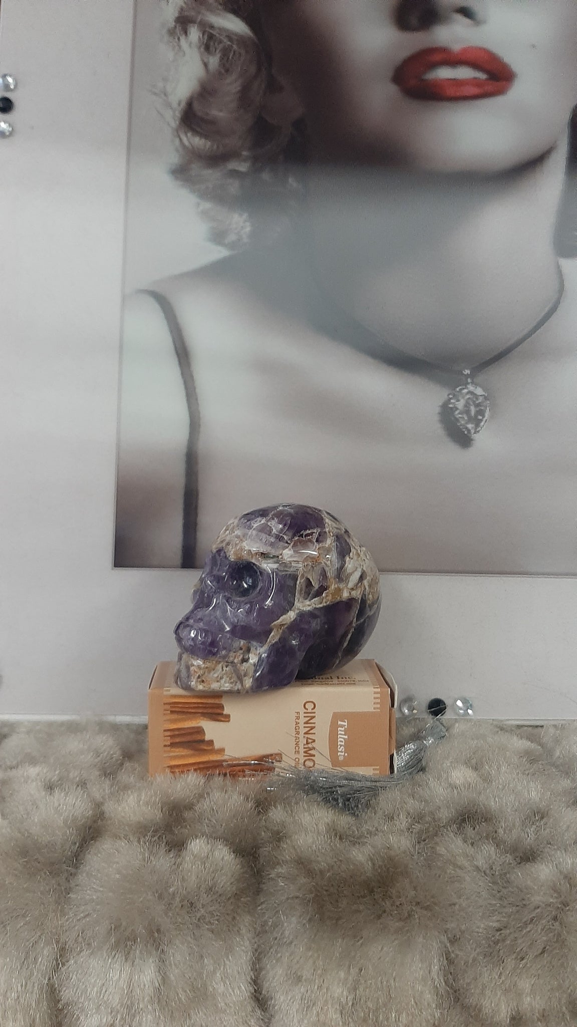 Chevron Amethyst Skull