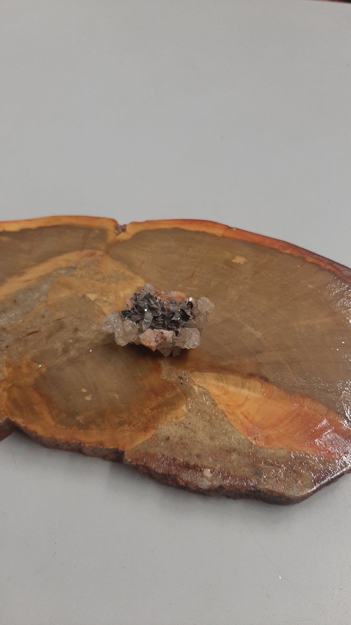 Cerussite on Barite