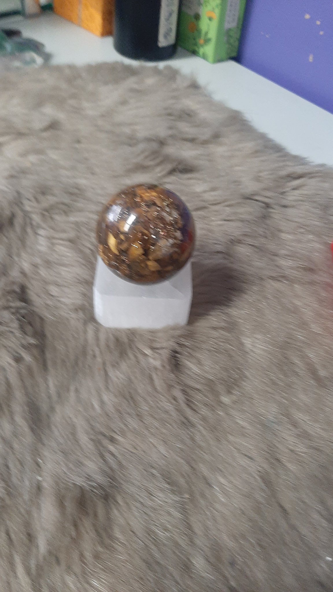 Selenite Sphere Holder