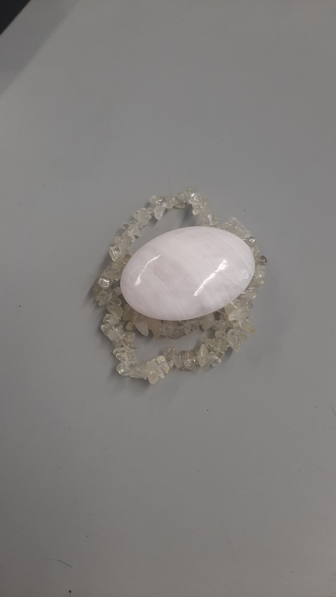 Mangano Calcite Palm Piece