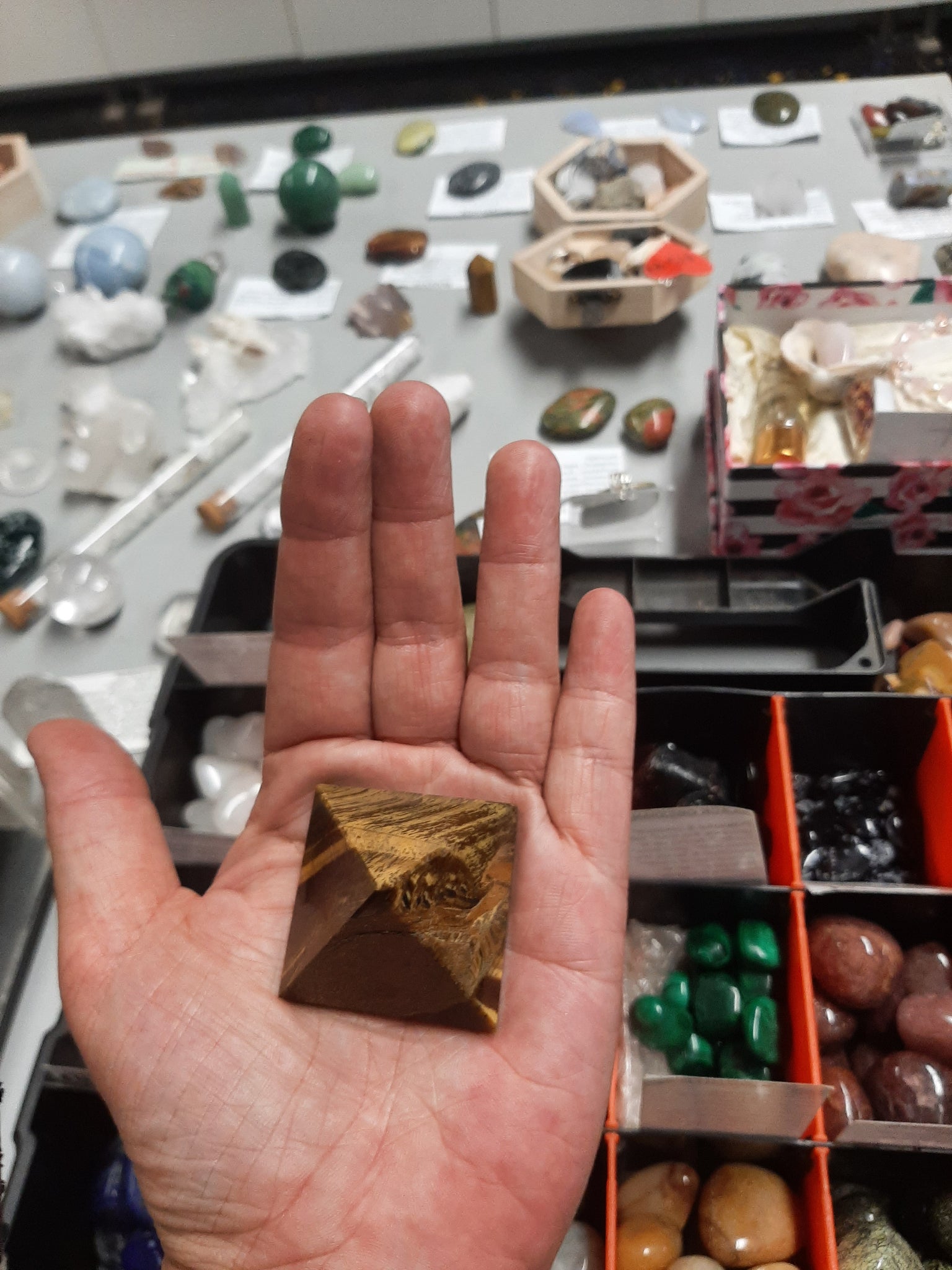 Tiger Eye Pyramid